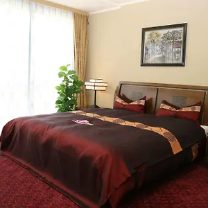 Halong 3* Berlin